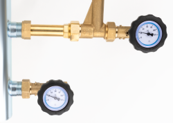 Смесительный набор с гидрострелкой BPS 906 AP, контур без смешивания и с поворотным клапаном ARV Vario ProClick 362, насосы AFRISO APH 160